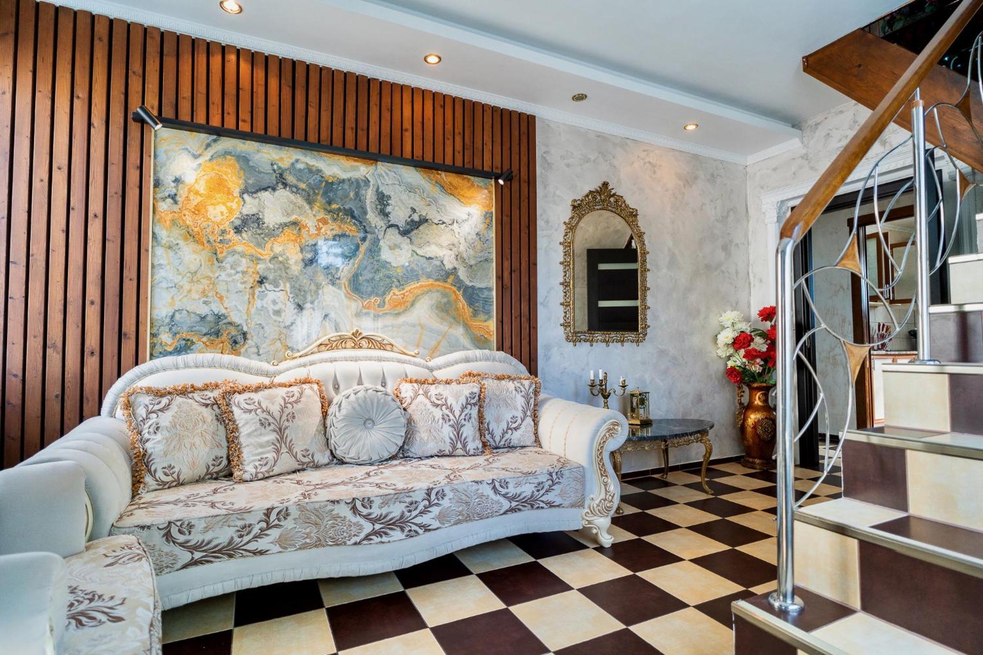 Luxurious With Lush Garden And Huge Terrace Near Herastrau Park *