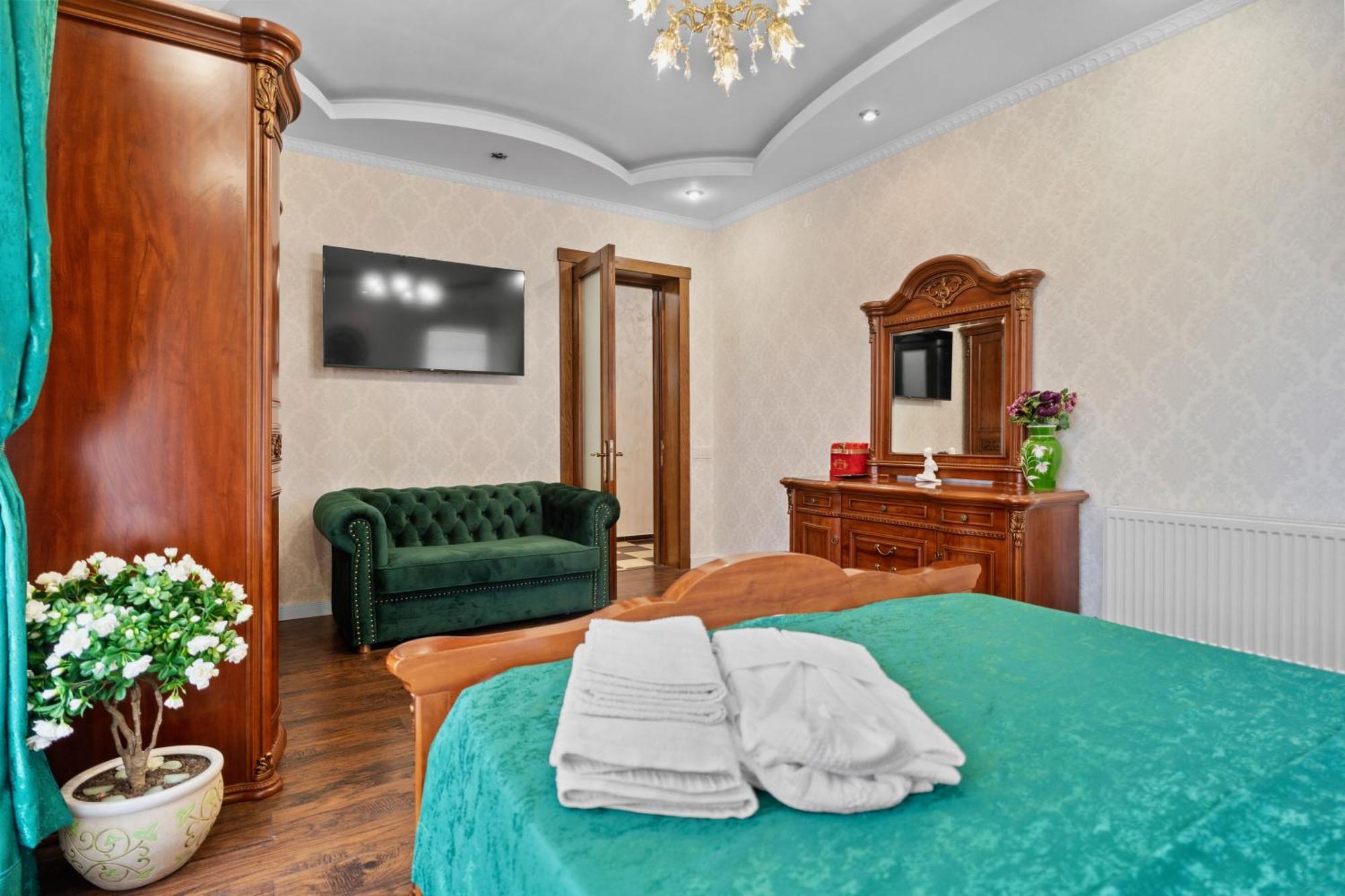 Luxurious With Lush Garden And Huge Terrace Near Herastrau Park Apartment *